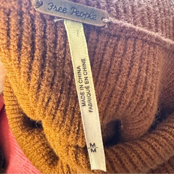 Free People Candy Pop Structured Colorblock Soft Oversized Turtleneck Sweater M - Picture 9 of 11